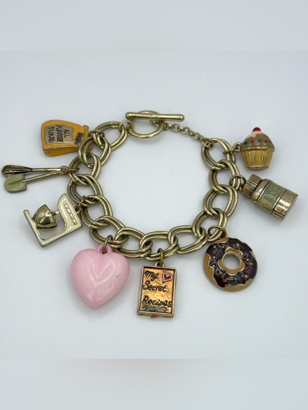 RARE Vintage Light Bronze Gold Tone Chunky Link Toggle Charm Bracelet 🍩🧁🩷